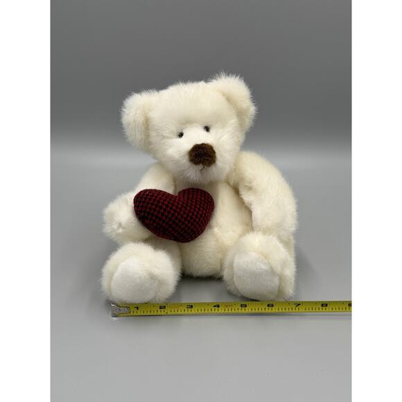 Russ Berrie Bear Hugs White Sitting Teddy Bear 8” Holding Red Heart - Picture 4 of 9